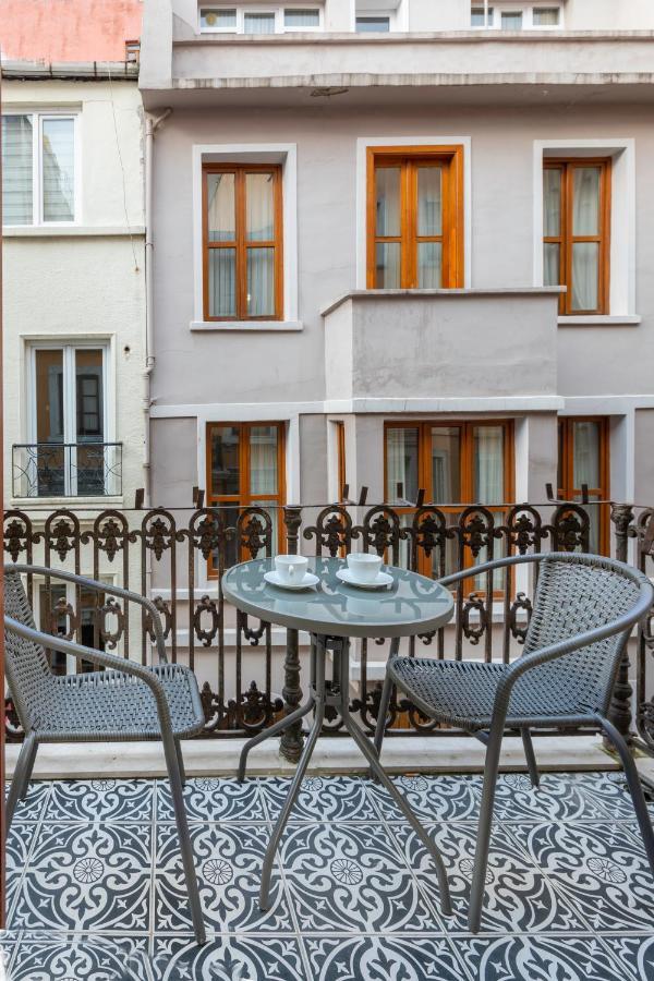 9 Pera Apartment Istanbul Exterior photo